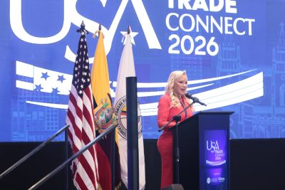 Nery merejildo presidenta Amcham Guayaquil